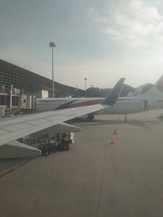 Airport Transfer Private From/To KLIA, KLIA2 - Meeting your driver after immigration