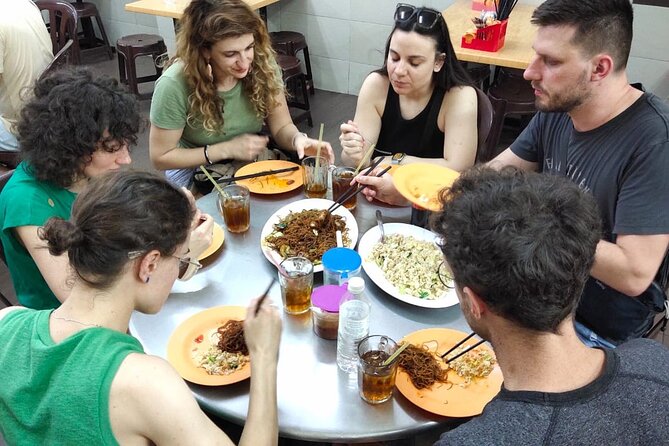 Amazing Local Food Tour in Kuala Lumpur - What the guides add to the experience