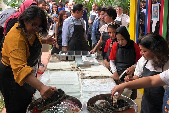 Batik Bag Painting Workshop by myBatik - Why the private format helps