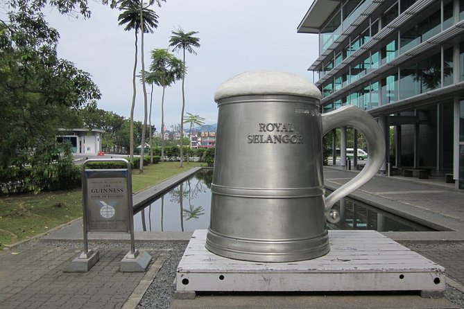 Batu Cave & Royal Selangor Pewter and Batik Visit - Royal Selangor pewter in one focused hour