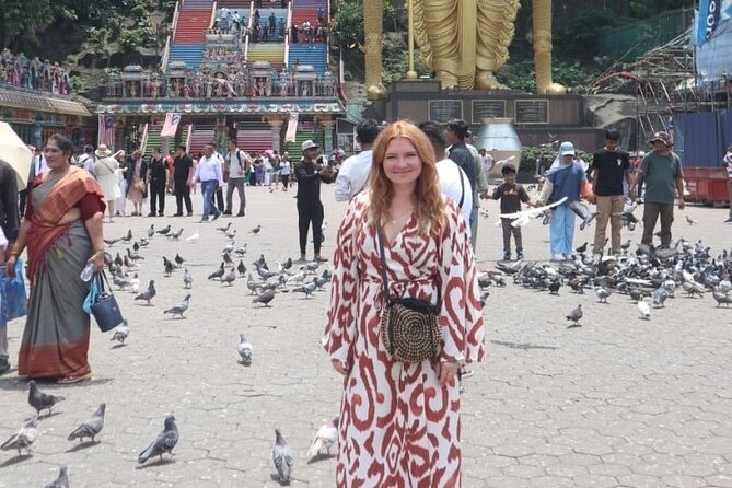 Batu Caves, Waterfalls, Hotspring, Batik & Pewter Tour with Lunch - What lunch adds to the day