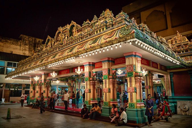 Best of KL at Night – Iconic Sights, Local Life & City Lights - Lake Symphony: the night’s main visual finish