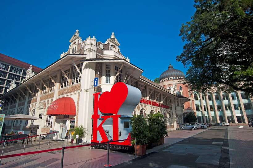 Best of Kuala Lumpur Tour with Twin Tower Entry - A full day from Batu Caves to the towers