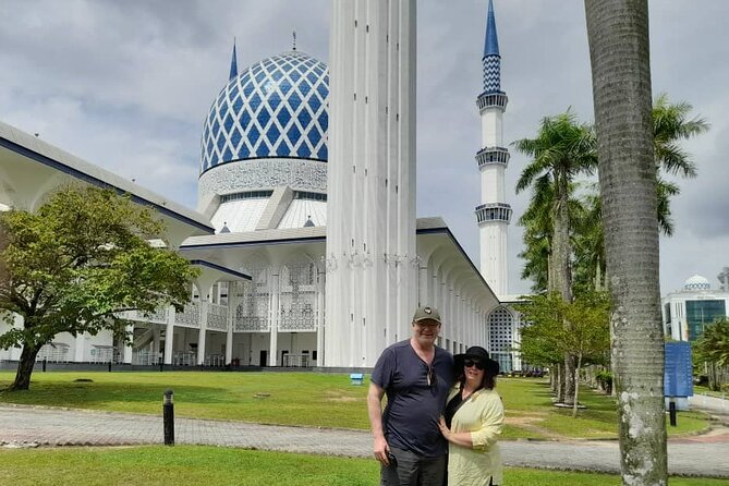 Blue Mosque And Batu Caves Private Tour from Kuala Lumpur - Timing a 3 to 4-hour outing