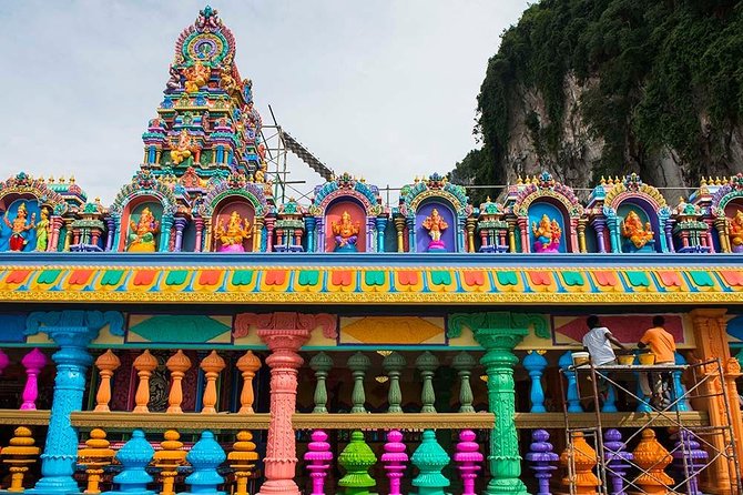 Blue Mosque And Batu Caves Tour - What the private vehicle changes