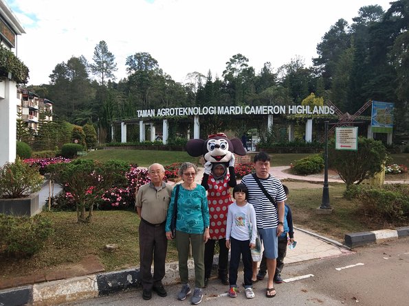 Cameron Highland Day Trip - Ee Feng Gu Bee Farm and Cameron honey