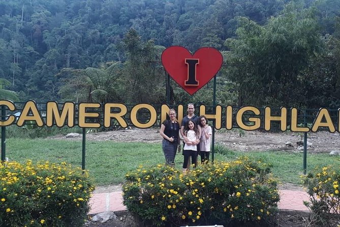 Cameron Highlands Day Trip From Kuala Lumpur - Agro Market brings together food and shopping