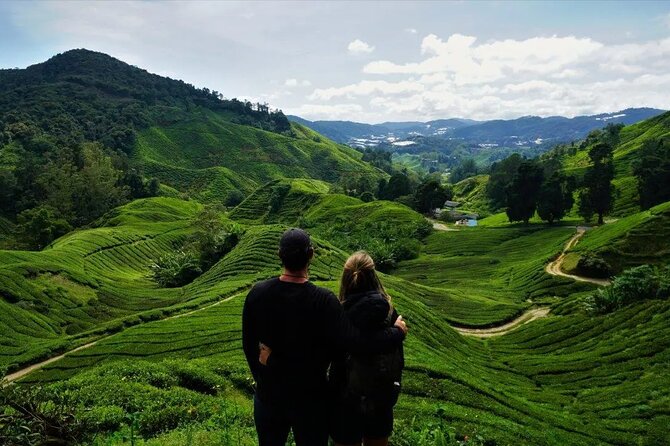 Cameron Highlands Tour from Kuala Lumpur - Lata Iskandar gives the climb a good first pause