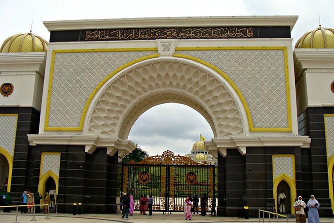 Cruise Shore Excursions: Port Klang - Royal Selangor and the story of Malaysian pewter