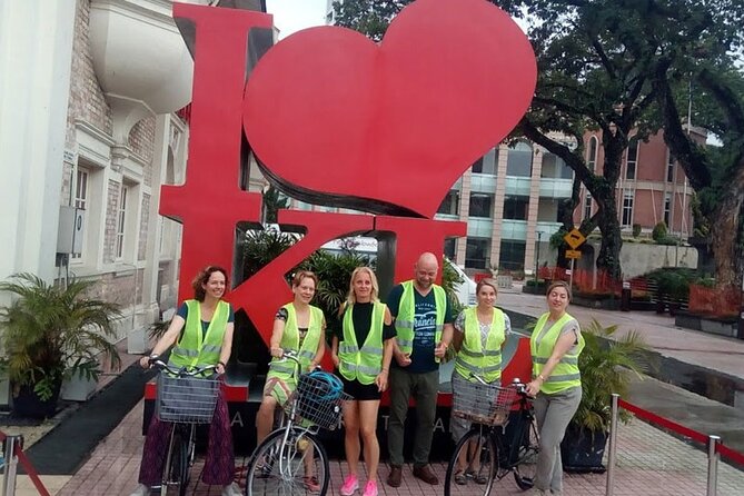 Cycling Through the Heart of Kuala Lumpur with Hotel Pickup - Why a bicycle is a smart way to see Kuala Lumpur