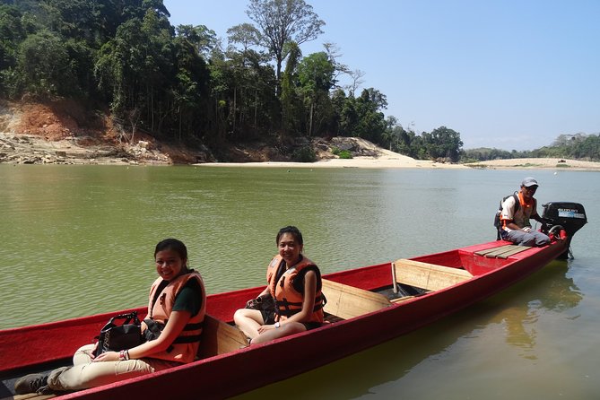 Day Tour Aborigine Village @ Rainforest Taman Negara + Batu Caves - Entering Taman Negara by boat