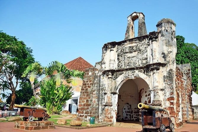 Exclusive Malacca Private Tour - Stadthuys gives the day its historical anchor