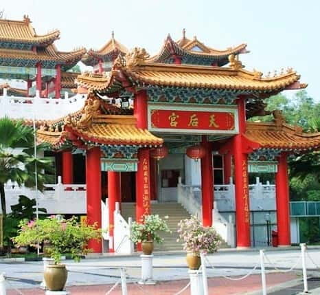 From Kuala Lumpur: Crab Island Tour with Seafood Lunch - Who will enjoy this outing most