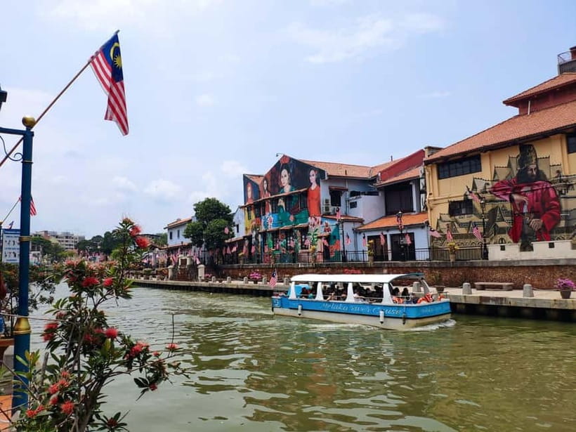From Kuala Lumpur: Historical Private Malacca Day Tour - Why Malacca makes a good day trip from Kuala Lumpur