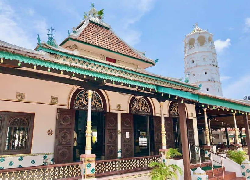 From Kuala Lumpur: Historical Private Malacca Day Tour - Dutch Square, where Malacca’s story gets crowded
