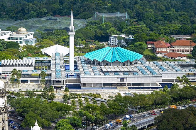 From Port Klang Petronas Twin Tower Batu Caves & KL City Tour - Thean Hou Temple on Robson Heights