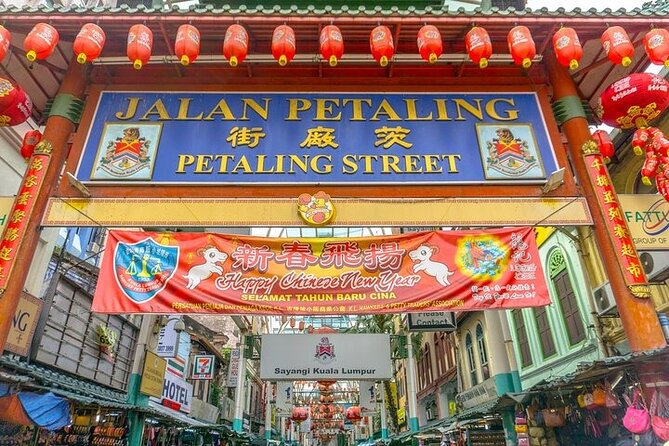 Full Day Kuala Lumpur City Tour with Petronas Twin Tower Tickets - Petronas Twin Towers and the 88th-floor view