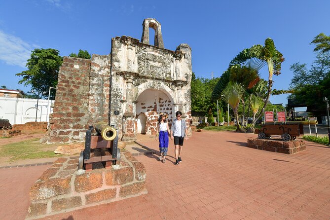 Full Day Melaka Private Tour from Kuala Lumpur - Starting with the Melaka River