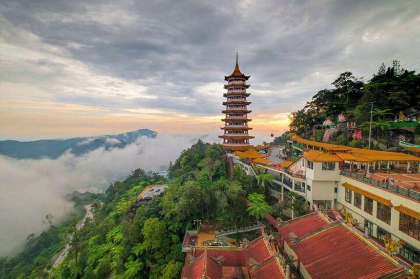 Genting Highlands Private Day Trip with Batu Caves - Key points at a glance