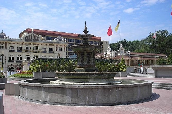 Half-Day Private Kuala Lumpur City Tour - Istana Negara and the National Monument: royal ceremony and remembrance