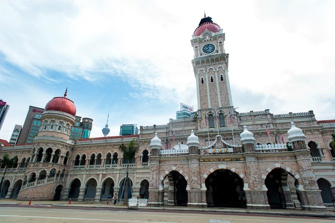 Highlights & Hidden Gems With Locals: Best of Kuala Lumpur Private Tour - Chinese and Indian temples around Chinatown
