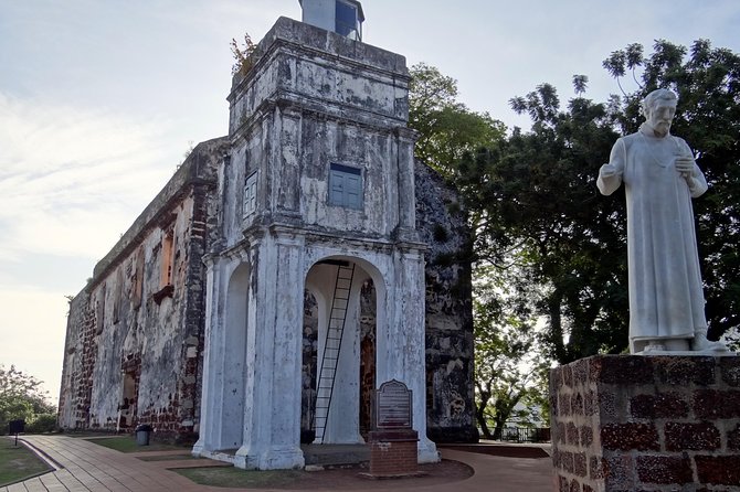Historical Malacca Day Tour with Lunch from Kuala Lumpur - A short walk along the Melaka River