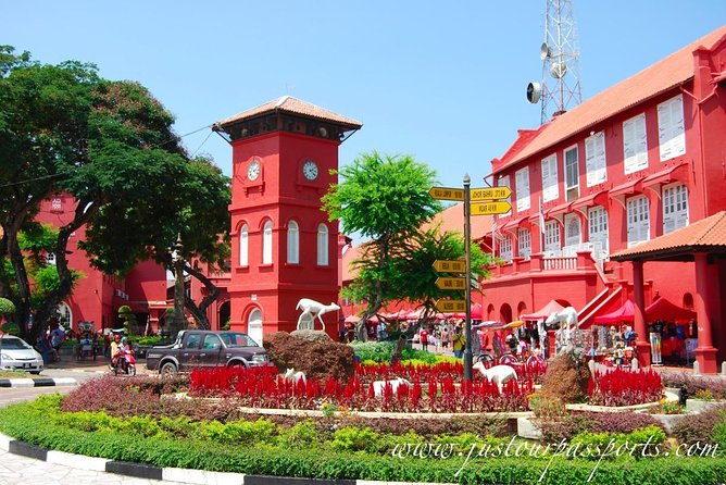 Historical Malacca Tour from Kuala Lumpur - Harmony Street puts three faiths within a short walk