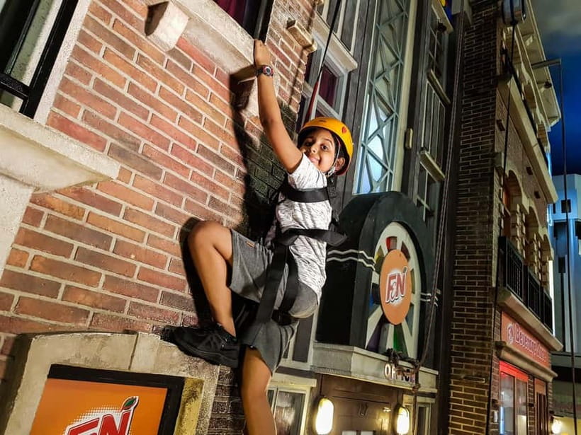 KidZania Entry Ticket - Age rules and the role of adults