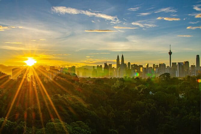 KL Tower Atmosphere 360 Revolving Dinning Experience - Lunch or dinner: choose the mood you want