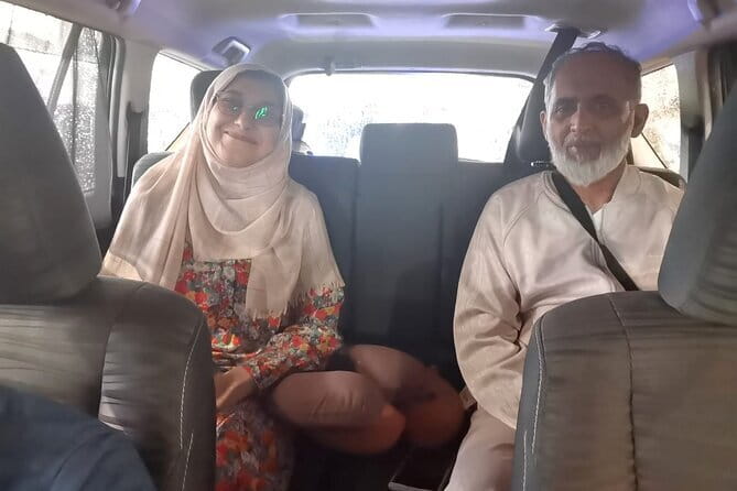 KLIA Airport Transfer-Pick Up/Drop Off Around 80km - Vehicle comfort and luggage planning