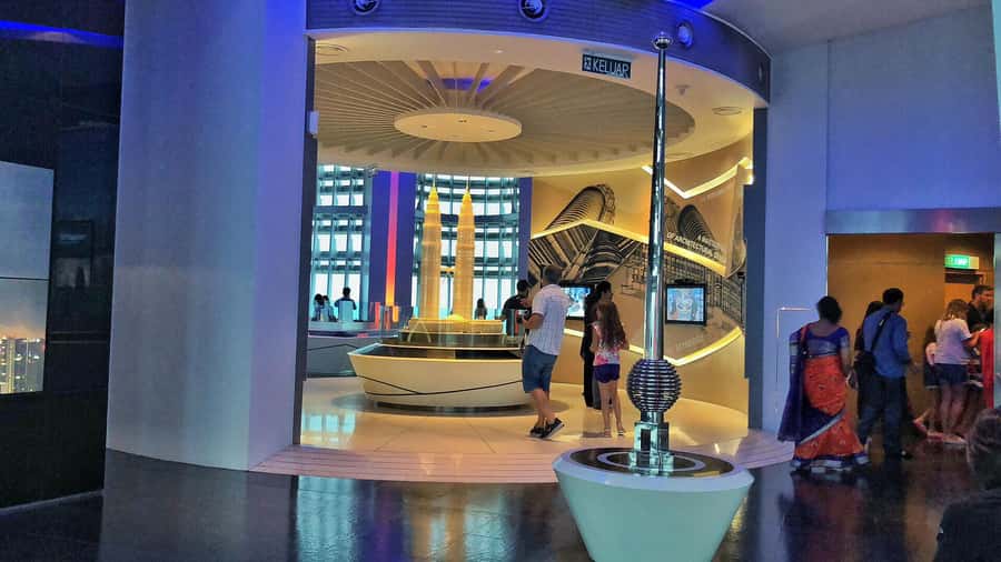 Kuala Lumpur: 4-Hour Tour & KL Towers Visit [Private] - The King’s Palace and Malaysia’s royal symbol