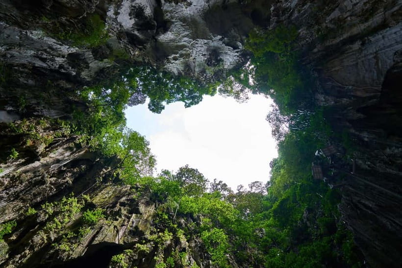 Kuala Lumpur Adventure:Kanching Falls, Ramayana & Batu Caves - A five-and-a-half-hour escape from Kuala Lumpur