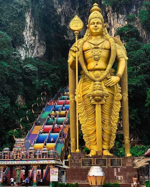 Kuala Lumpur : Batu Caves Private Tour - Dress for a Hindu shrine