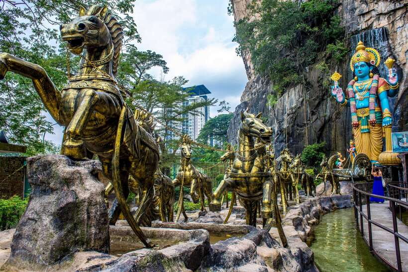Kuala Lumpur : Batu Caves Private Tour - The guides make the difference