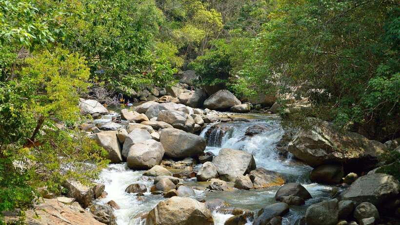 Kuala Lumpur: Batu Caves, Ramayana Caves & Kanching Falls - Kanching Falls and the seven waterfall levels