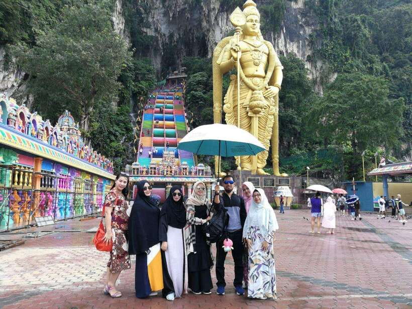 Kuala Lumpur: Batu Caves, Thean Hou Temple & National Mosque - The National Mosque and its blue dome