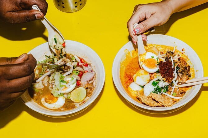 Kuala Lumpur Best Food Tour With A Guide - Chinatown coffee house: a slower final stop