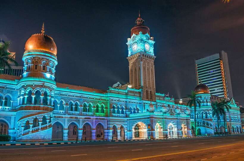 Kuala Lumpur by Night and Malaysian Food Tour - Merdeka Square and the Malaysian flag