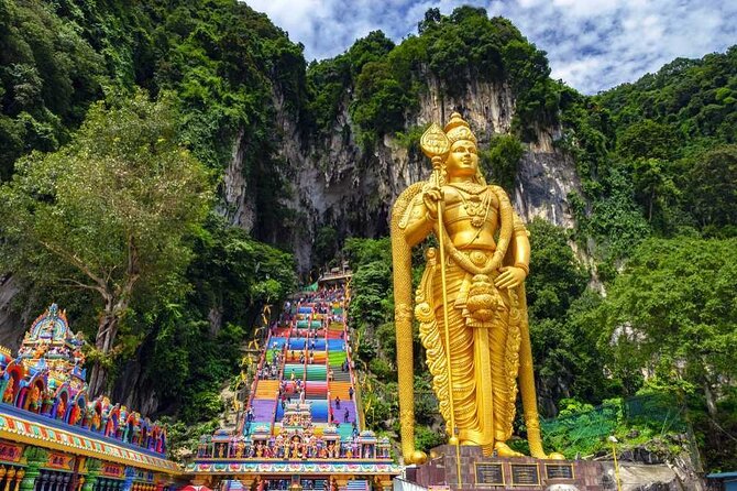 Kuala Lumpur City & Batu Caves Temple Private Tour - Petronas Twin Towers and Kuala Lumpur’s modern face