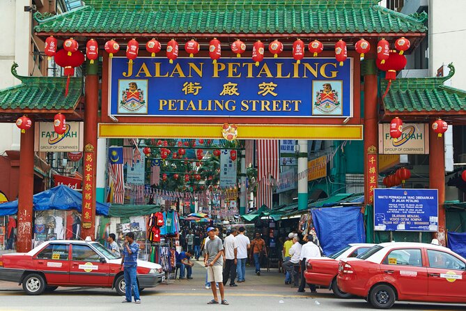Kuala Lumpur City & Batu Caves Temple Private Tour - Merdeka Square and the buildings of old Kuala Lumpur