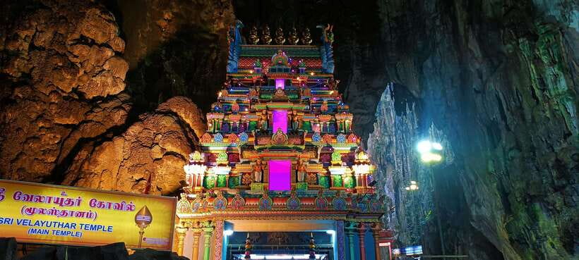 Kuala Lumpur: City Sights, Batu Caves and Fireflies Day Trip - Seafood dinner in Kuala Selangor