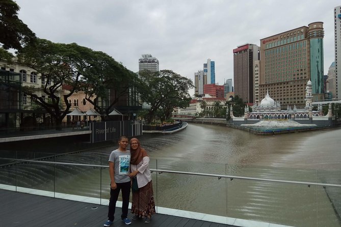 Kuala Lumpur City Tour - Half Day - Visiting the National Mosque in 15 minutes