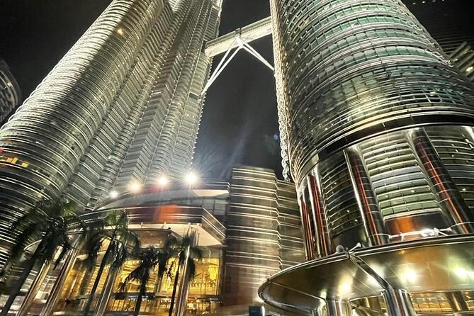 Kuala Lumpur City Tour with Petronas Twin Tower Admission Ticket - Central Market and the River of Life
