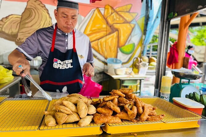 Kuala Lumpur Food Tour with 12+ Authentic Dishes & Local Secrets - Key things to know before you book