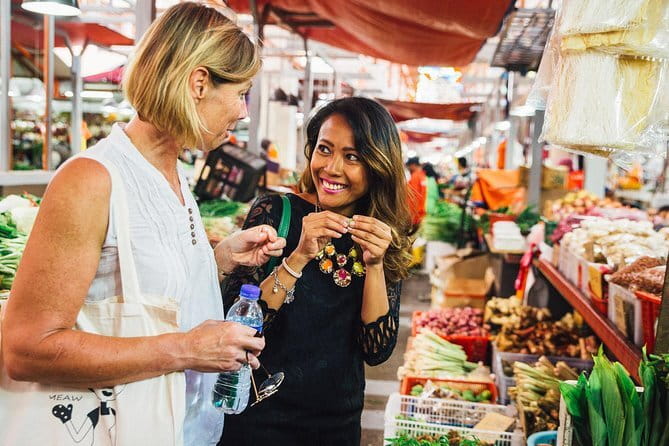 Kuala Lumpur Food Tour with 12+ Authentic Dishes & Local Secrets - Petaling Street’s Chinese and local food traditions