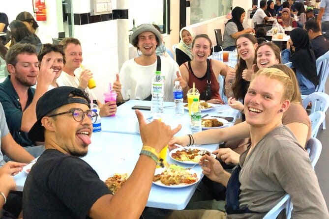 Kuala Lumpur Food Tour with 12+ Authentic Dishes & Local Secrets - Kuala Lumpur’s oldest Hindu temple and southern flavours