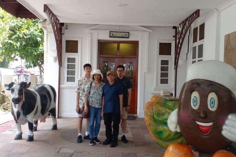 Kuala Lumpur: Full-Day Private City Highlights Tour - Chinatown and Little India on foot