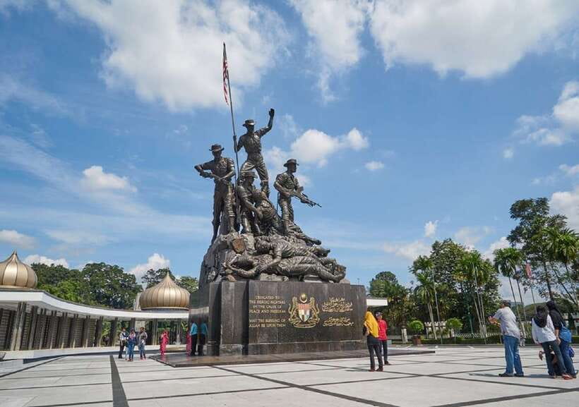 Kuala Lumpur: Half Day Group City Highlights Tour - The National Mosque and Islamic Kuala Lumpur