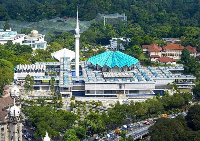 Kuala Lumpur: Half Day Group City Highlights Tour - The Petronas Twin Towers photo stop