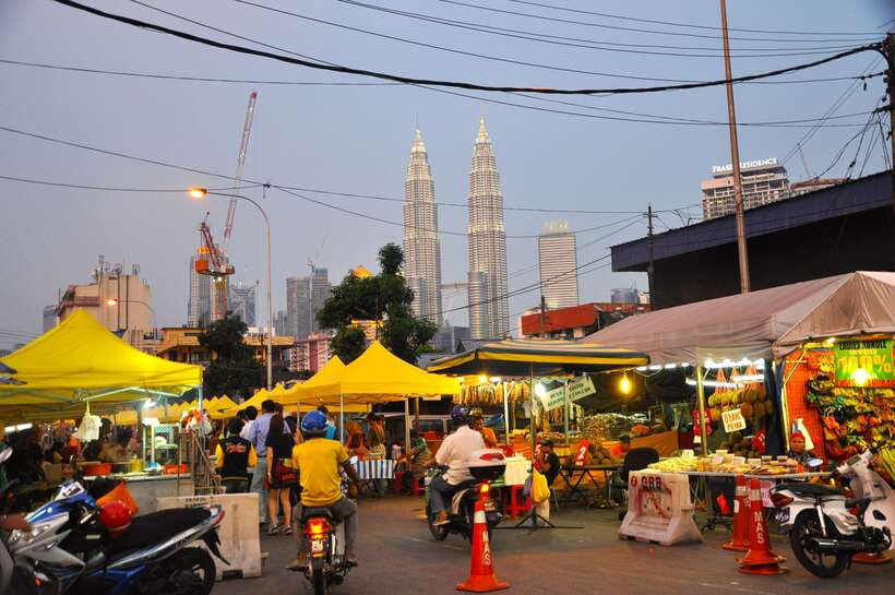 Kuala Lumpur: Half Day Local Food Walking Tour - Starting near Central Market and the River of Life